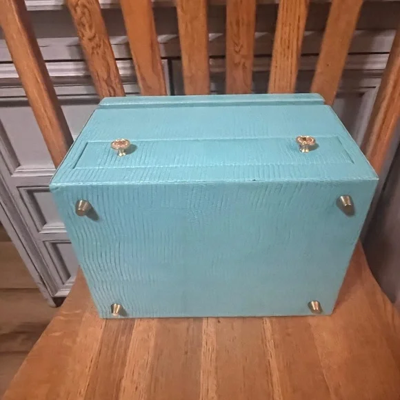 Very Rare Coach, Y2K Legacy Seafoam Blue Jewelry Box with 🪞 - Picture 7 of 14